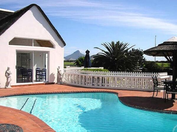 Lagoon Lodge Cape Town Exterior photo