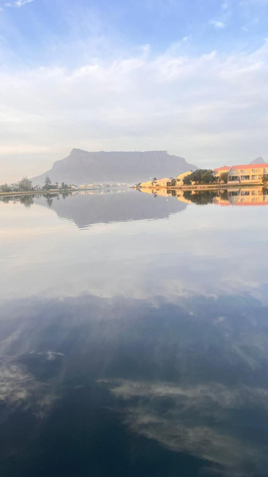 Lagoon Lodge Cape Town Exterior photo